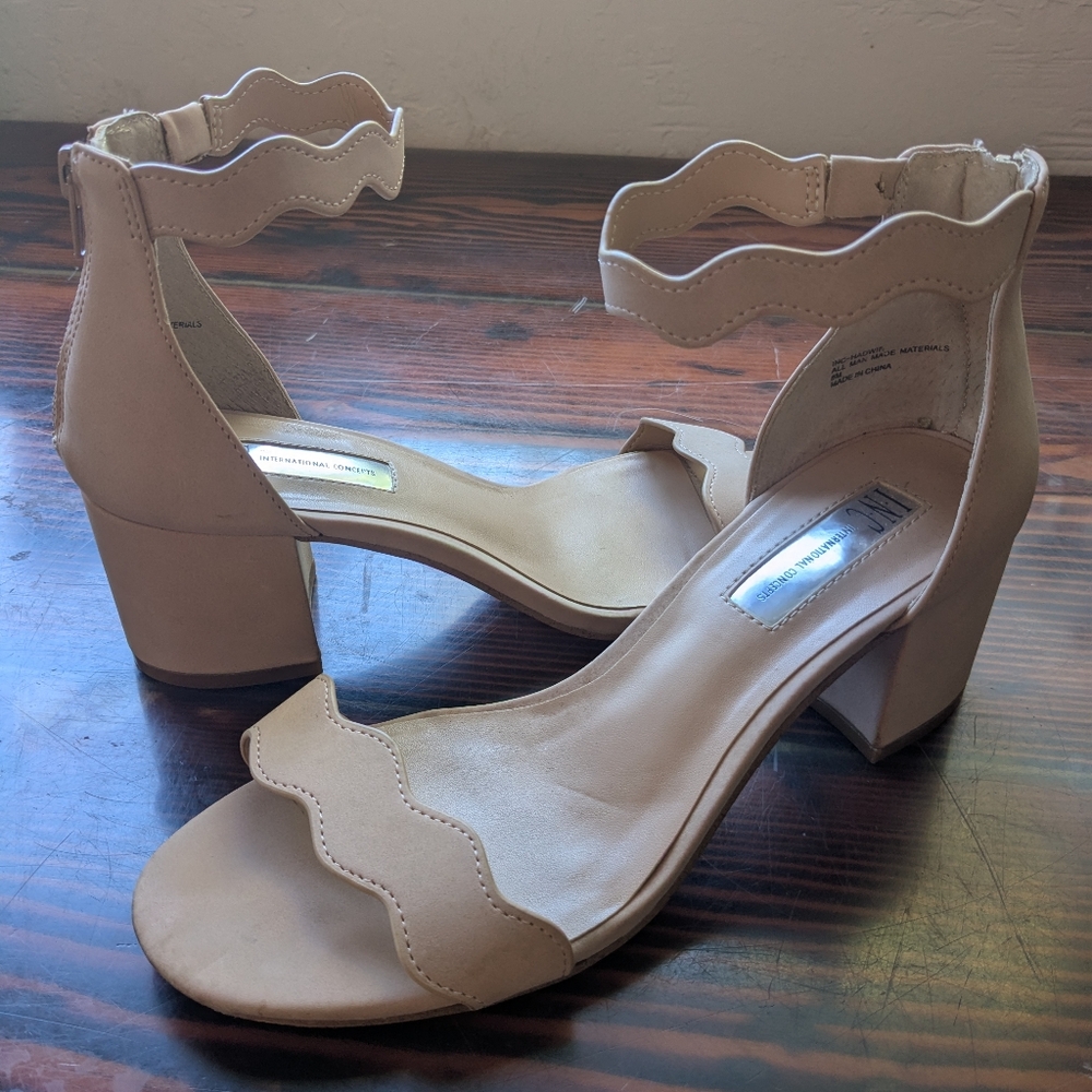 INC International Concepts Scallop Strap Block Heel Sandals Nude Beige Size 8